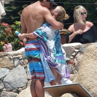 Sexy actress Hayden Panettiere paparazzi pics hayden_panettiere_06.jpg