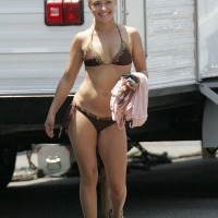 Sexy actress Hayden Panettiere paparazzi pics hayden_panettiere_11_003.jpg
