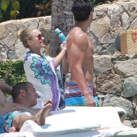 Sexy actress Hayden Panettiere paparazzi pics hayden_panettiere_12.jpg