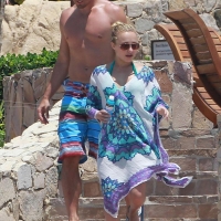 Sexy actress Hayden Panettiere paparazzi pics hayden_panettiere_18.jpg