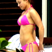 Sexy actress Hayden Panettiere paparazzi pics Hayden_Panettiere11.jpg