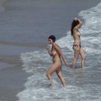Sexy mature girls on Vilanova topless beach 0035.jpg