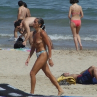Sexy mature girls on Vilanova topless beach 0051.jpg