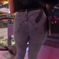 Whooty in jeans