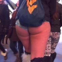 Cheeky PAWG raver (part 1)