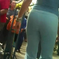 Culo en pants azul