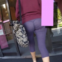 Purple leggings booty