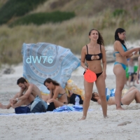 Hot ass candid beach girl showing her awesome cleavage in a unique bikini DSC_0175.JPG.07c06479ed4db1b38e1fcd627b494abd.jfif
