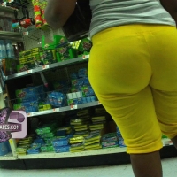 Huge black booty with vpl