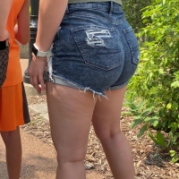 Extra thick booty