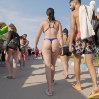 Thong bikini girls