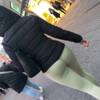 Light leggings booty