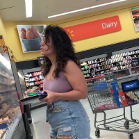 Thicc Walmart chick