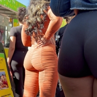 Hot ass candid ebony babe with a sweet ass in leggings at the Clark Atlanta Homecoming Clark Atlanta Homecoming Promo.mp4-2023-01-14-10h45m48s309.jpg