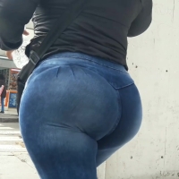 Candid Latina lady with a monster booty in tight jeans DONKZILLA.mp4-2023-01-15-11h14m26s483.jpg