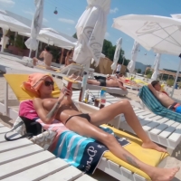 Compilation of hot candid beach babes showing skin at the beach GPRPrew1.mp4-2023-01-19-17h18m54s639.jpg