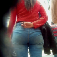 Compilation of some hot candid girls in jeans with sexy asses BLRED.mp4-2023-01-21-07h55m19s848.jpg