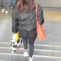 Sexy candid brunette girl in tight leggings with a nice ass and wedgie YouCut_20230120_093414642.mp4-2023-01-21-12h01m14s059.jpg