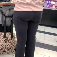 Sexy candid milf at Sephora in leggings with a great ass Sephora Milf.mov-2023-01-22-07h45m18s445.jpg
