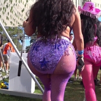 Fake booty raver