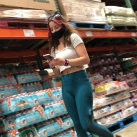 Costco hottie in leggings