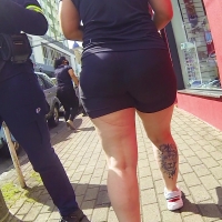Big booty spandex milf