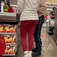 Beautiful candid foreign girl with a sexy ass in red leggings Foreign Red Leggings .mp4-2023-01-28-10h29m35s839.jpg