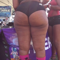 Candid ebony raver chick with a huge ass in tiny black booty shorts RC_175.mp4-2024-01-28-09h30m49s547.jpg