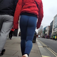 Candid sexy babe with a nice ass and wedgie in blue leggings (4k) Winter Wedge Warmer 4k.mp4-2024-01-28-11h35m51s458.jpg