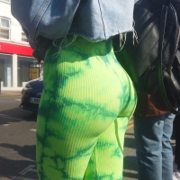 Hot as candid blonde babe with a sweet ass in tight green patterned leggings UH OHHH LOOK WHOS BACK.mp4-2023-01-31-16h56m21s538.jpg