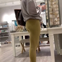 Nice ass in yellow leggings