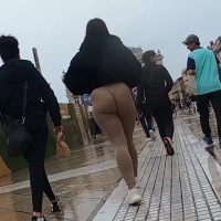Candid sexy brunette girl with a phat ass in light brown leggings 2024-02-02.mp4-2024-02-03-12h51m31s980.jpg