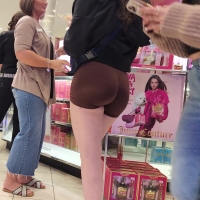 Candid brunette mall girl with a sexy round bubble and vtl in brown spandex shorts BurnetteBootyShorts-2024.mp4-2024-02-03-16h10m22s576.jpg