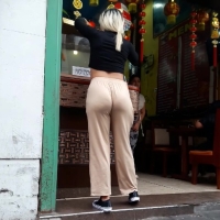 Hot candid Latina babe with a hungry big booty eating her pants so hungry 2.mp4-2024-02-04-09h16m20s250.jpg