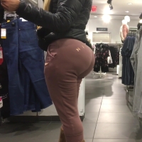 Candid ebony babe with a phat shelf booty in Nike Air leggings Project_12-12(2)_Full HD.mp4-2024-02-04-16h48m48s273.jpg