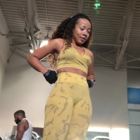 Candid sexy ebony beauty working out at the gym in yellow leggings with a great body Sexy 1.mp4-2023-02-05-09h59m58s197.jpg