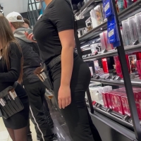 Smoking hot candid Sephora employee with big tits and a big booty with vpl la bombass.MP4-2023-02-05-12h19m42s435.jpg
