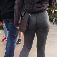 Nice jiggle in grey leggings