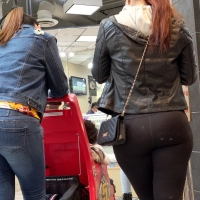 Thick Latina booty