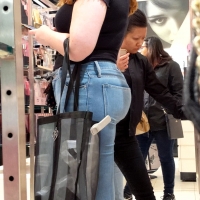 Thick redhead in jeans