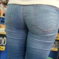 Latina ass in jeans