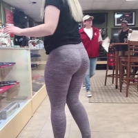 [GB3600] PAWG At Gun Store.mp4-2024-02-10-11h19m56s860.jpg