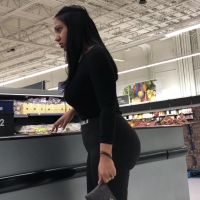 Candid hot ass Venezuelan girl with a huge sexy booty in leggings venezbigbooty.mp4-2023-02-11-10h31m52s985.jpg