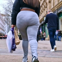 Candid thick ebony babe with a fat chunky booty in grey leggings Blooming.mp4-2023-02-12-13h36m56s128.jpg