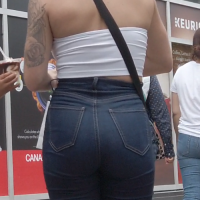 Big booty blonde milf
