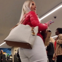Hot blonde in white jeans (4k)