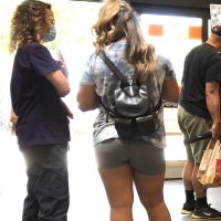 Big booty in grey spandex