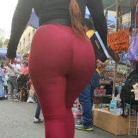 Candid hottie with a big red delicious apple in red leggings video_2023-01-28_14-29-55.mp4-2023-02-15-18h17m41s498.jpg