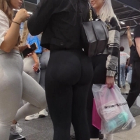 Candid sexy fit ebony chick with a bubble butt and other sexy fitness girls in leggings YouCut_20240117_182618228.mp4-2024-02-17-08h37m38s568.jpg