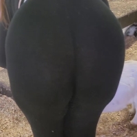 Candid thick babe bending over in see through leggings and her friend with nice tits jndaeiasiasllddtskeaneeqq.mp4-2023-02-18-12h14m54s611.jpg